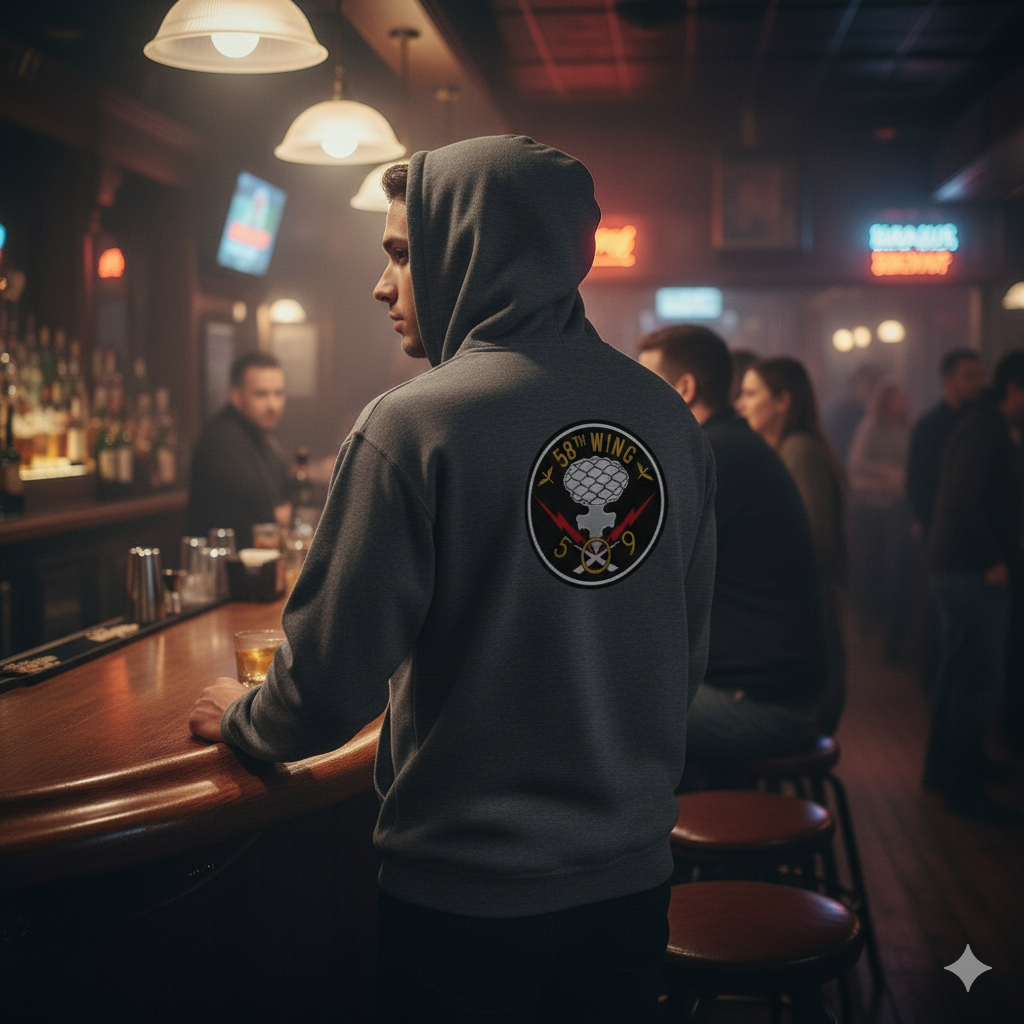 Sudadera con capucha y cremallera "58th Wing"